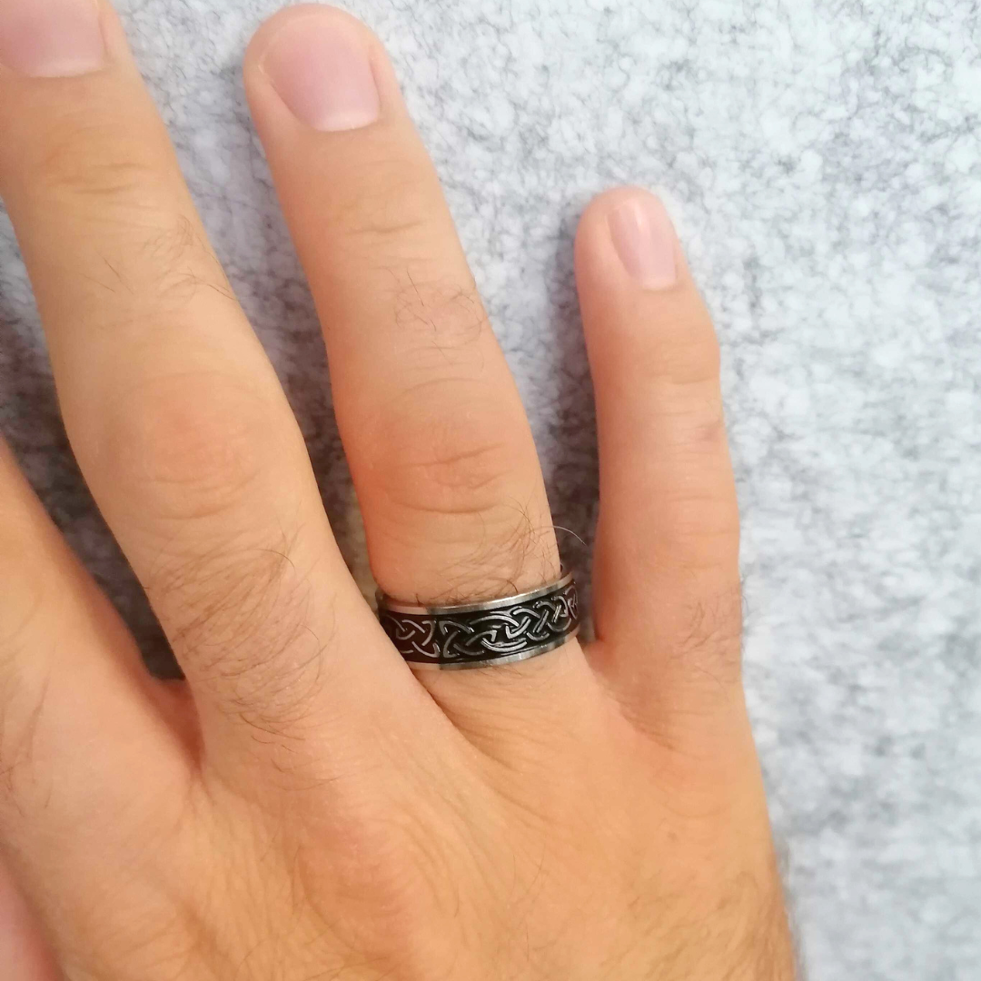 Celtic Band Ring Black & Steel