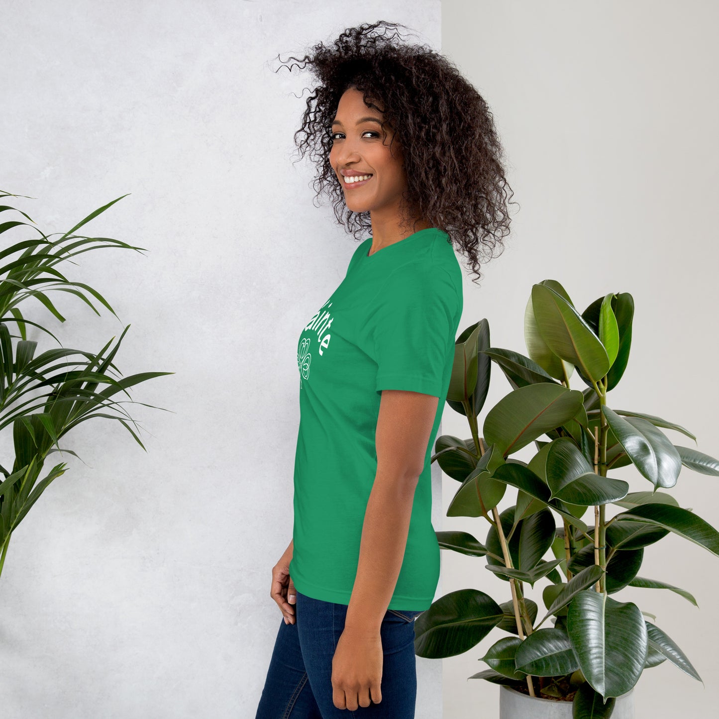 Sláinte White Shamrock Unisex T-shirt