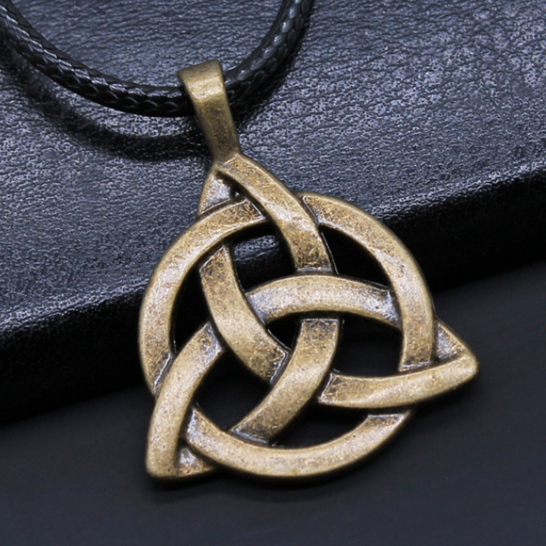 Gold trinity knot necklace deals